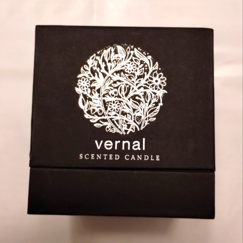 Vernal Oriental Zephyr Natural Soy Blend Candle - NEW!